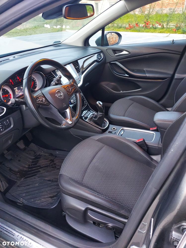 Opel Astra 1.6 CDTI Cosmo - 7
