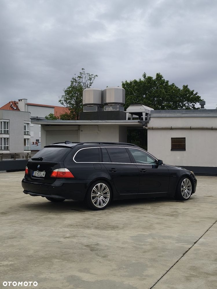 BMW Seria 5 525d - 18
