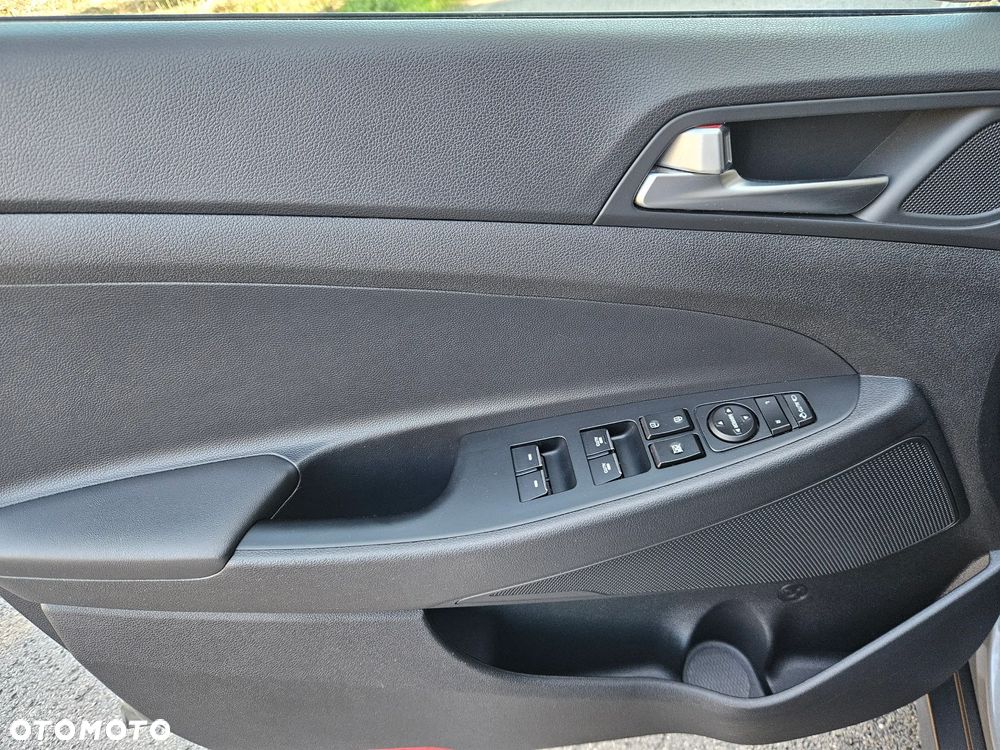 Hyundai Tucson 1.6 GDi 2WD Select - 21