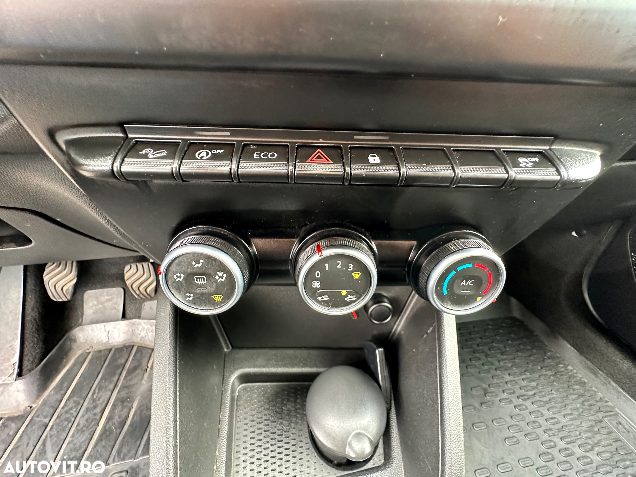 Dacia Duster 1.5 Blue dCi 4WD Comfort - 14