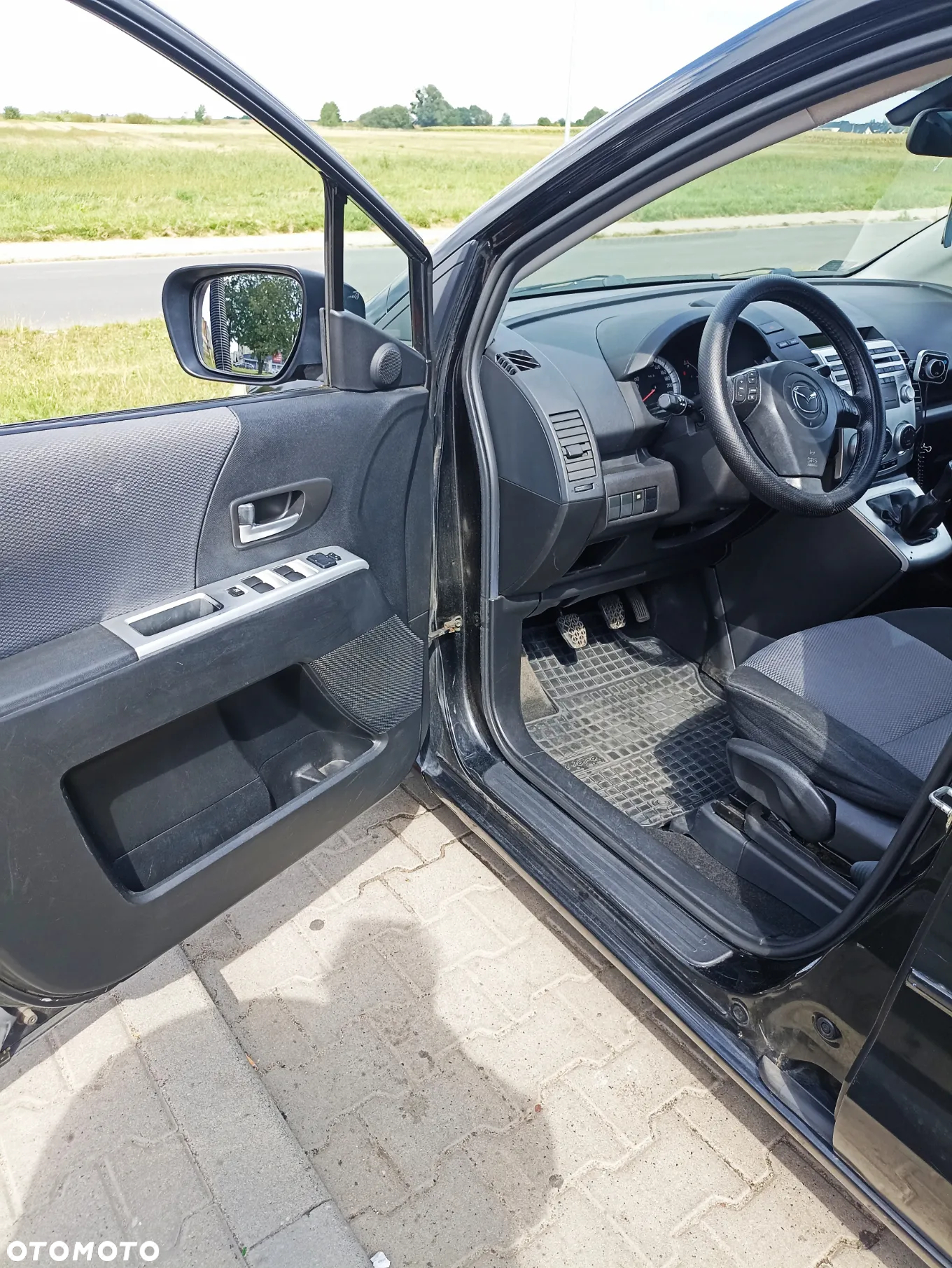 Mazda 5 - 7