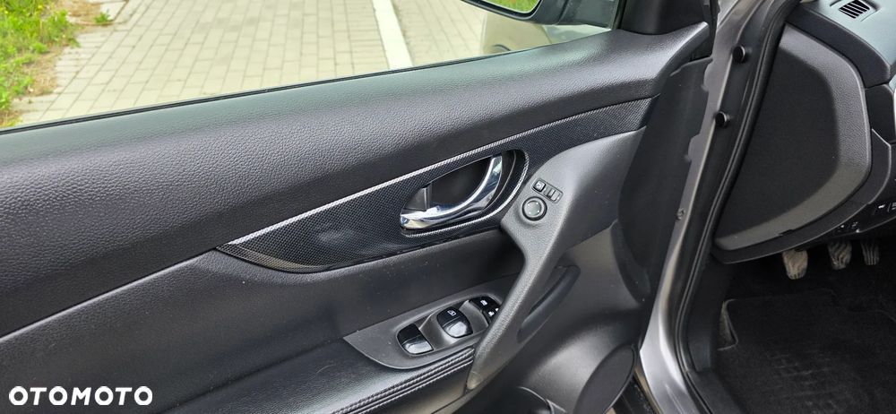 Nissan X-Trail 1.6 DCi N-Connecta 4WD - 19