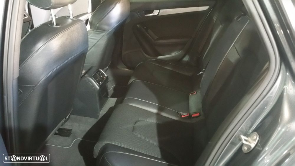 Audi A4 Avant 2.0 TDI DPF clean S line Sport Pack - 6