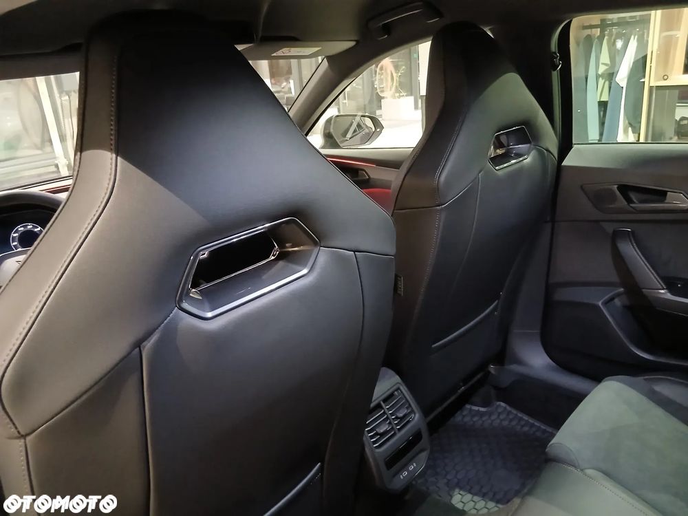 Cupra Formentor 1.5 eTSI mHEV DSG - 11