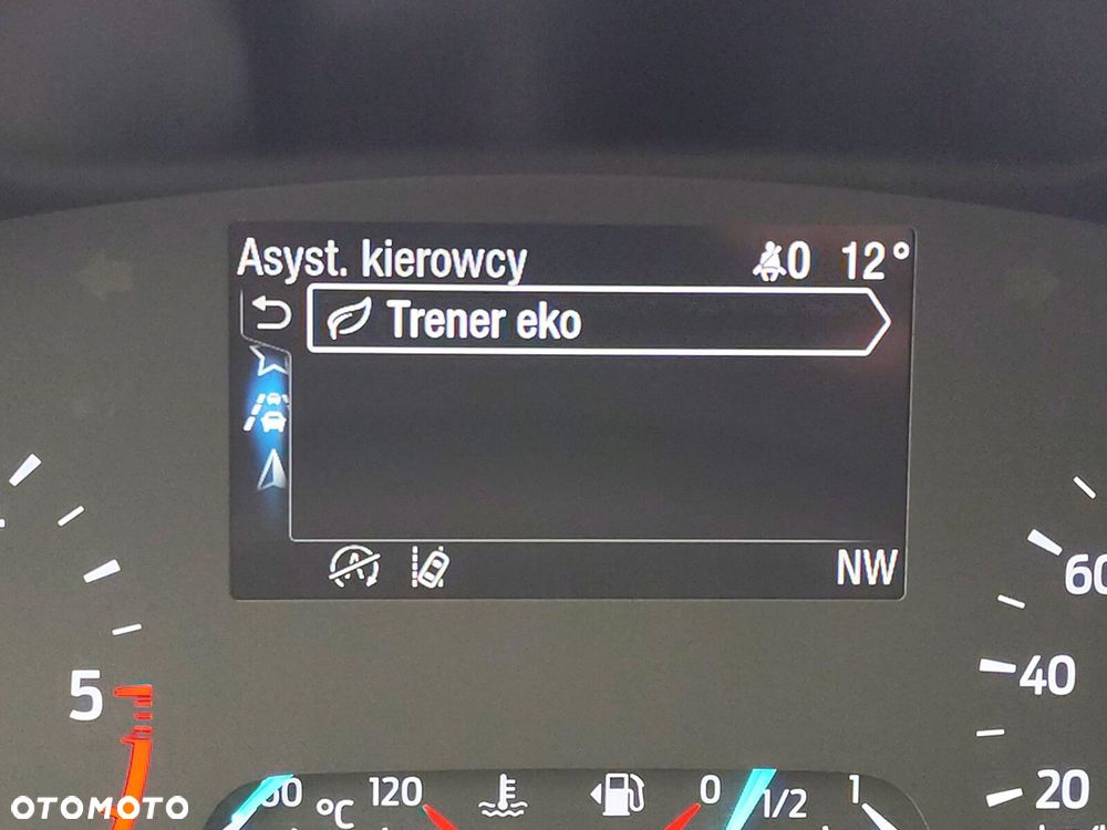 Ford Kuga - 31