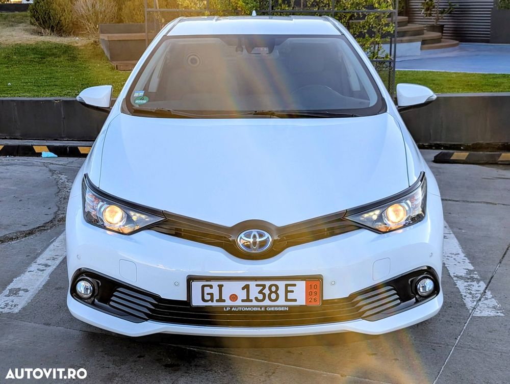 Toyota Auris 1.8 L VVT-i Sol - 3