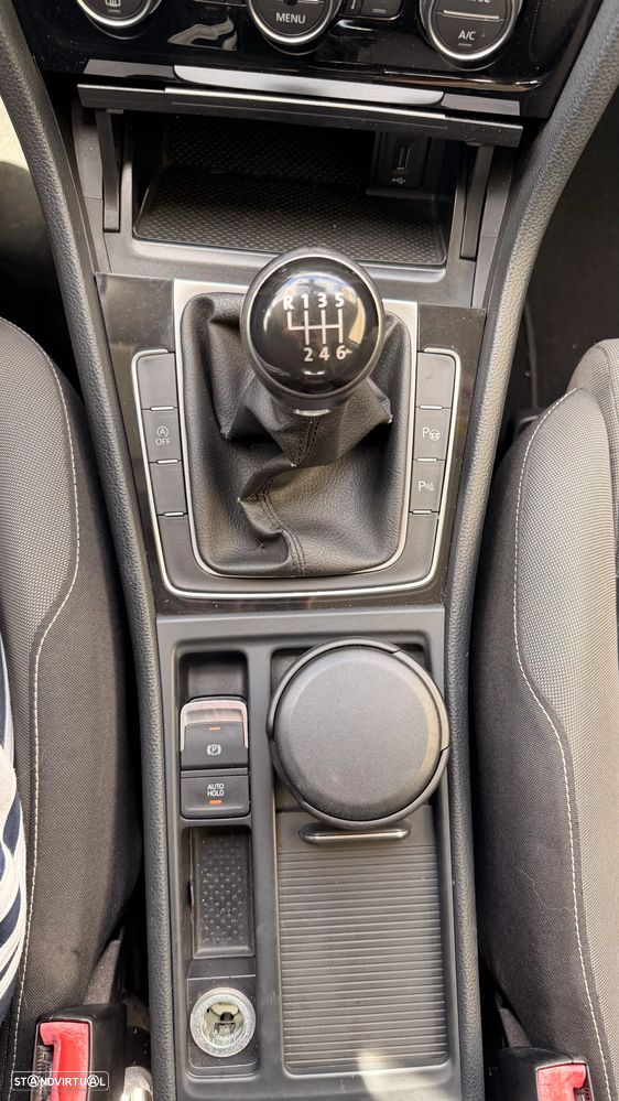 VW Golf Variant 2.0 TDi Highline - 9