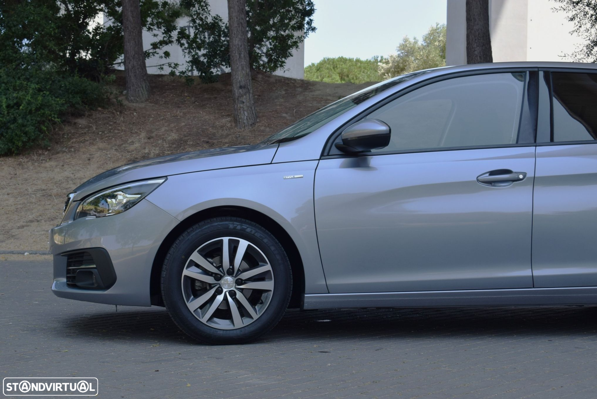 Peugeot 308 1.2 PureTech Style - 12