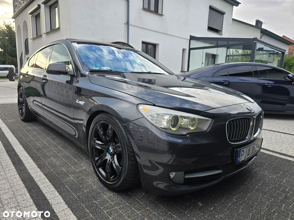 BMW 5GT 550i - 24