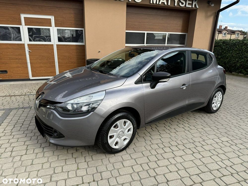 Renault Clio 1.2 16V Life - 12