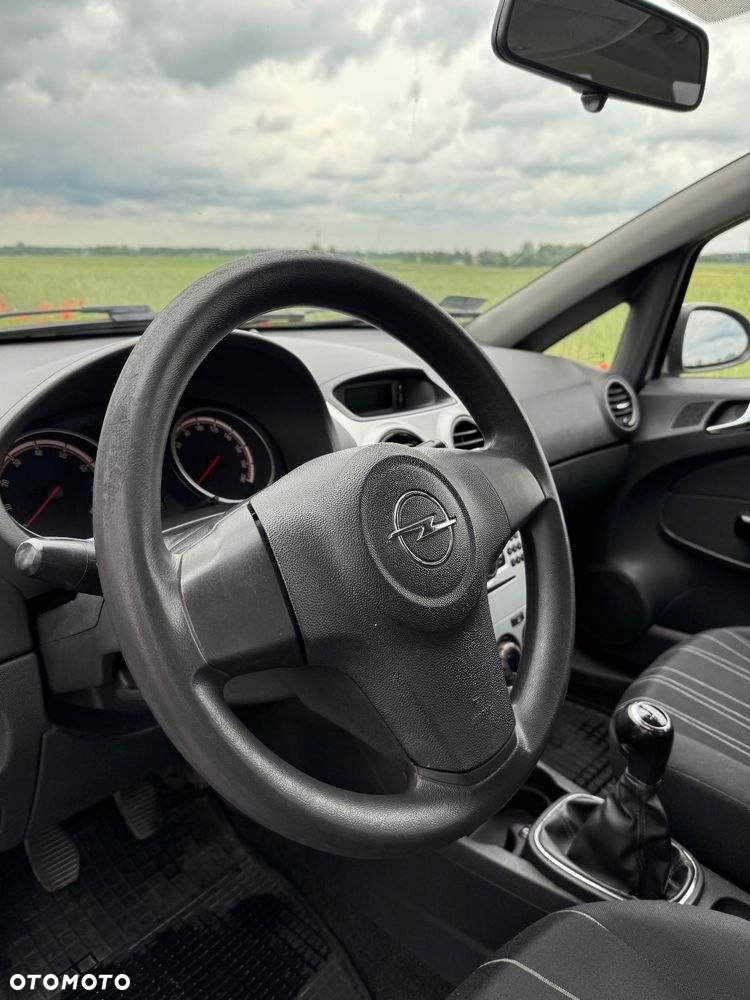 Opel Corsa - 13