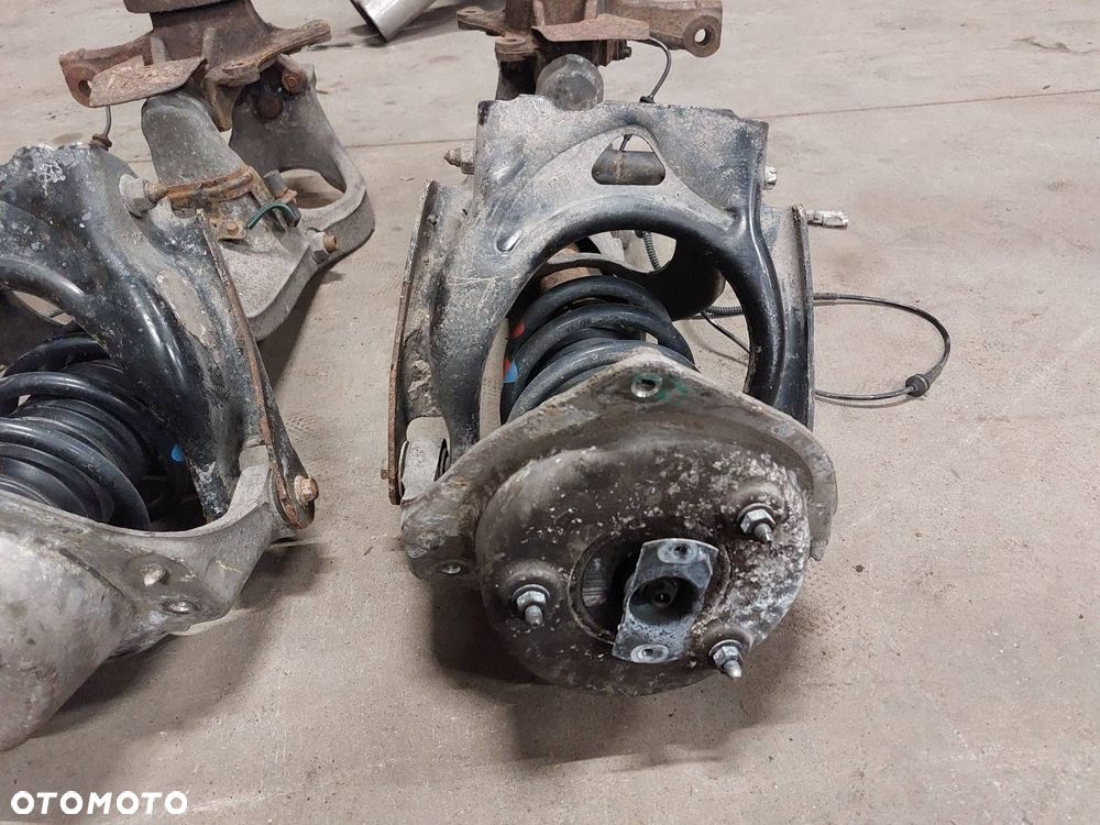 AMORTYZATOR SPRĘŻYNA ZWROTNICA LEWY PRZÓD PRAWY PRZÓD PEUGEOT 407 I 2.7 HDI - 9