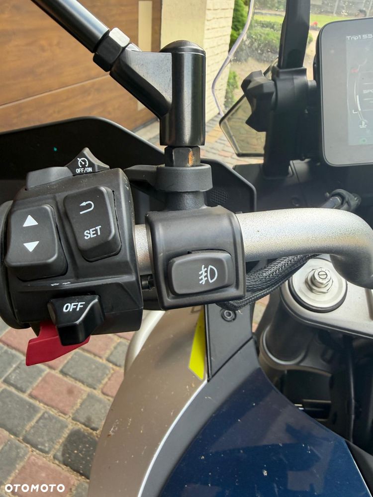CFMoto 800MT Touring - 11