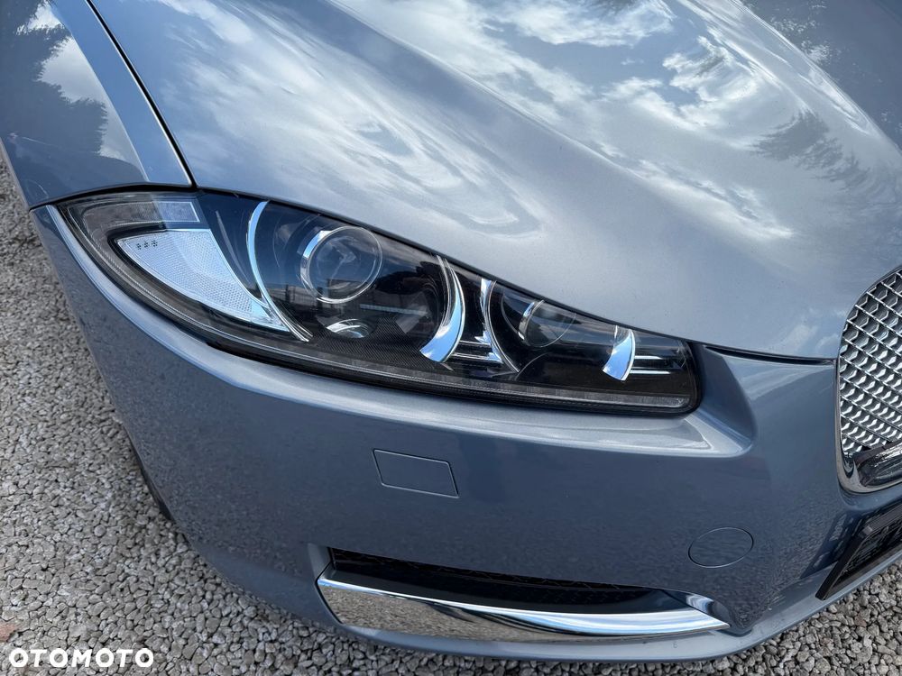 Jaguar XF 2.2 - 20