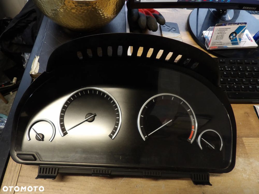BMW - F01 - LICZNIK , ZEGAR , PRĘDKOŚCIOMIERZ - 3.0D - LED - 6WA - 9232953 - 1