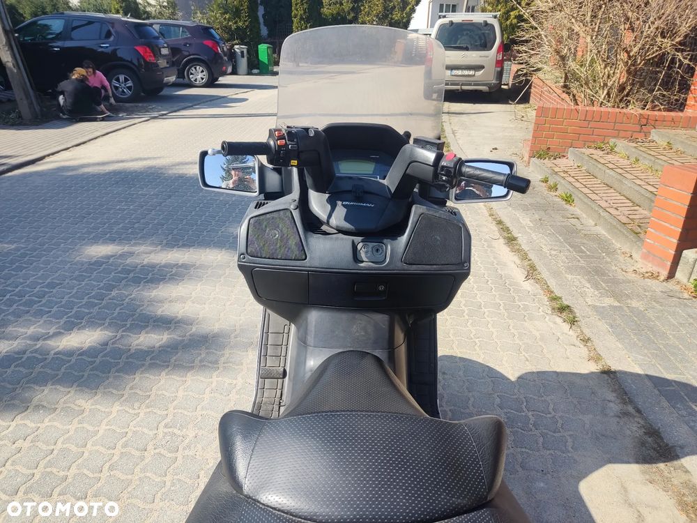 Suzuki Burgman - 7