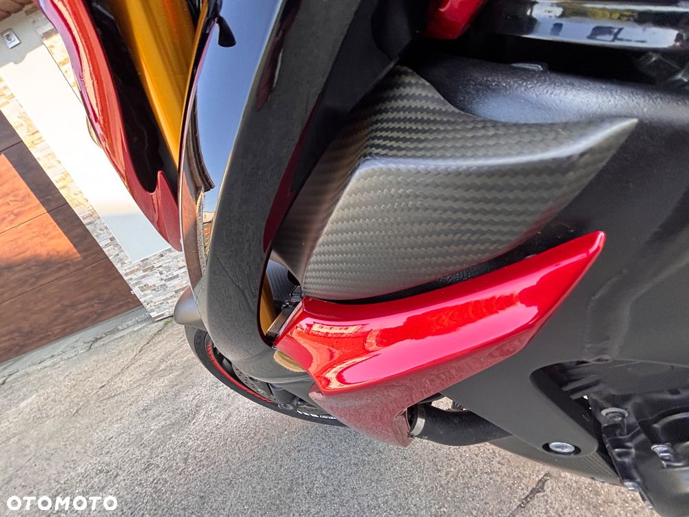 Suzuki GSX 1000 - 21