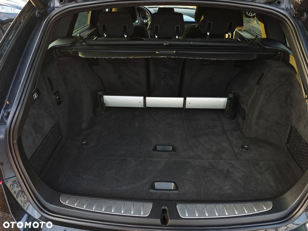 BMW Seria 3 318d M Sport EU6 - 30