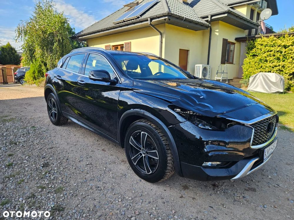 Infiniti QX - 3