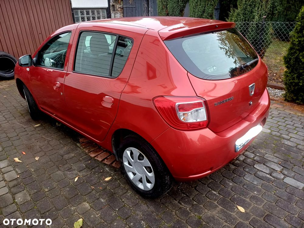 Dacia Sandero 1.2 16V Laureate - 16
