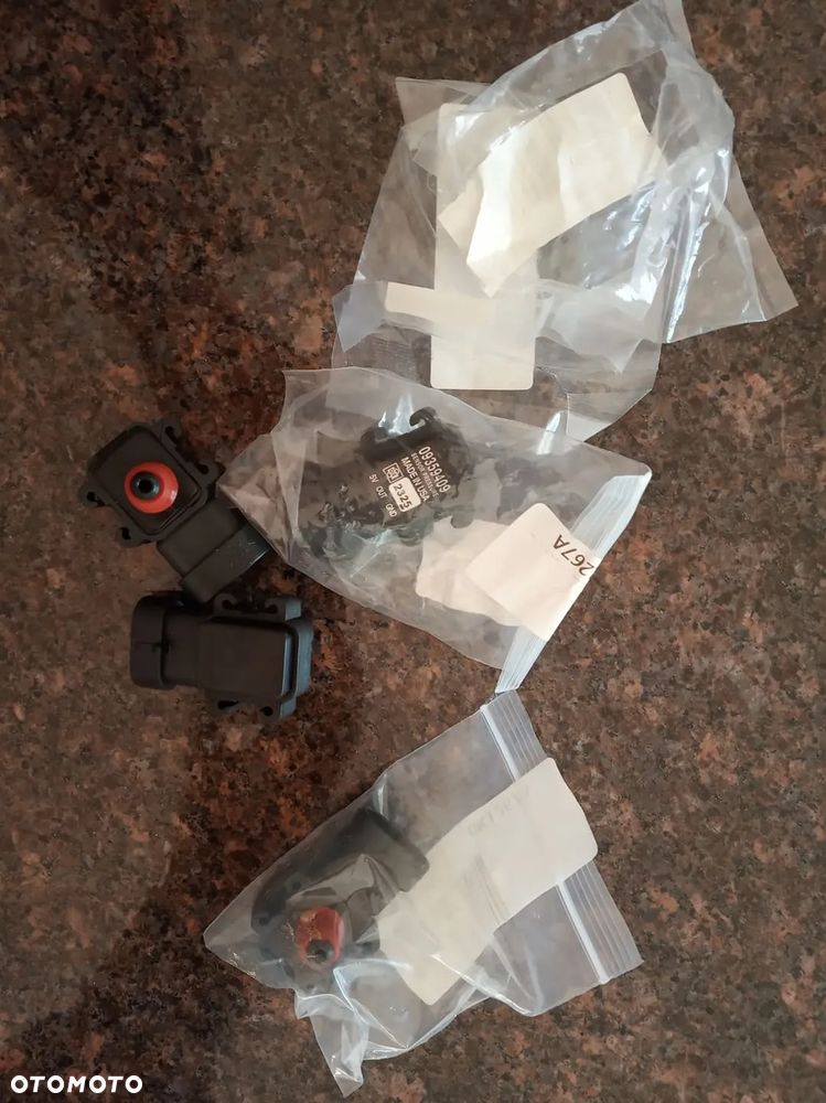 Czujnik cisnienia MAP sensor BUICK 3.8 3.9 4.6 5.3 V6 V8 REGAL LESABRE LUCERNE PARK AVENUE RAINIER LACROSSE RIVIERA CHEVROLET 3.4 4.3 4.8 5.0 5.7 6.0 6.2 7.2 7.4 8.1 VOLVO PENTA MERCRUISER OMC COBRA - 3