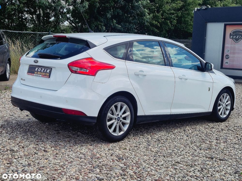 Ford Focus - 12
