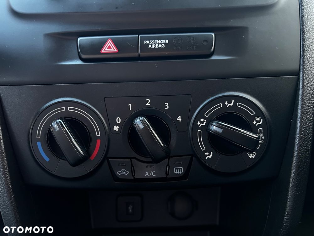 Suzuki Vitara 1.6 Comfort 2WD - 25