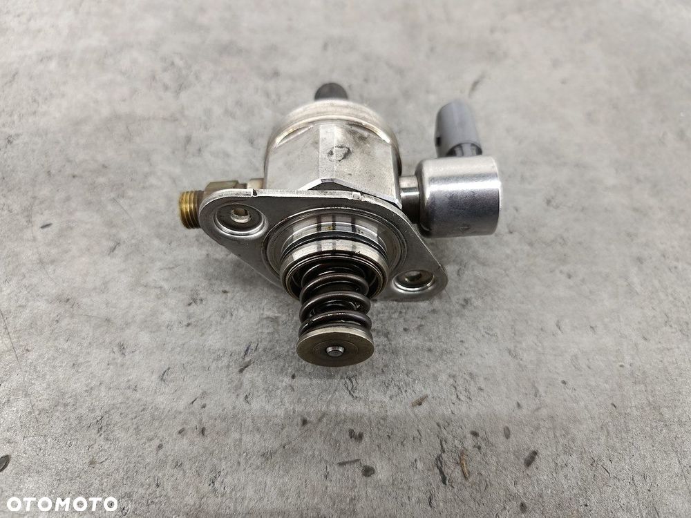 POMPA WYSOKIEGO CIŚNIENIA BENZYNA VW PASSAT B6 06H127025K 0261520055  BOSCH - 6