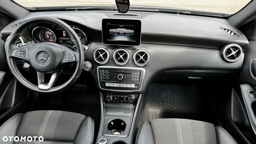 Mercedes-Benz Klasa A 200 CDI 7G-DCT AMG Line - 31