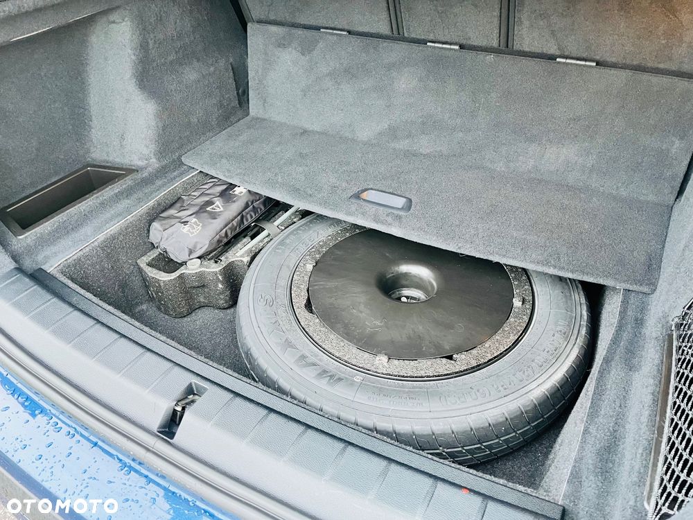 BMW X1 sDrive18d Business Edition - 37