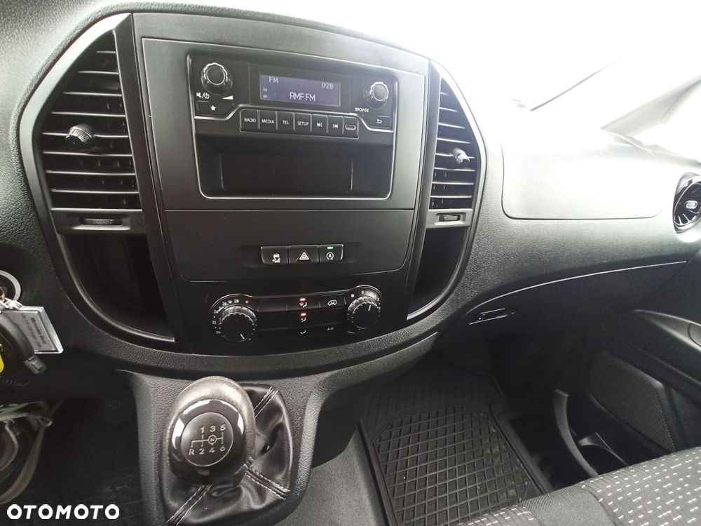 Mercedes-Benz VITO - 12