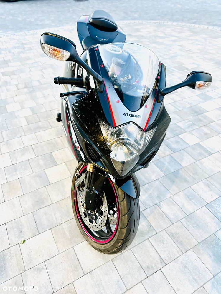 Suzuki GSX 1000 - 7