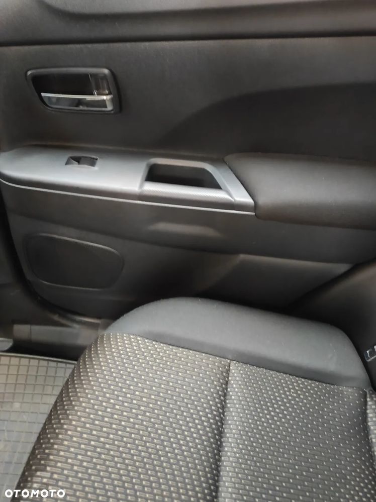 Mitsubishi ASX 1.8 DID Invite 4WD AS&G - 12