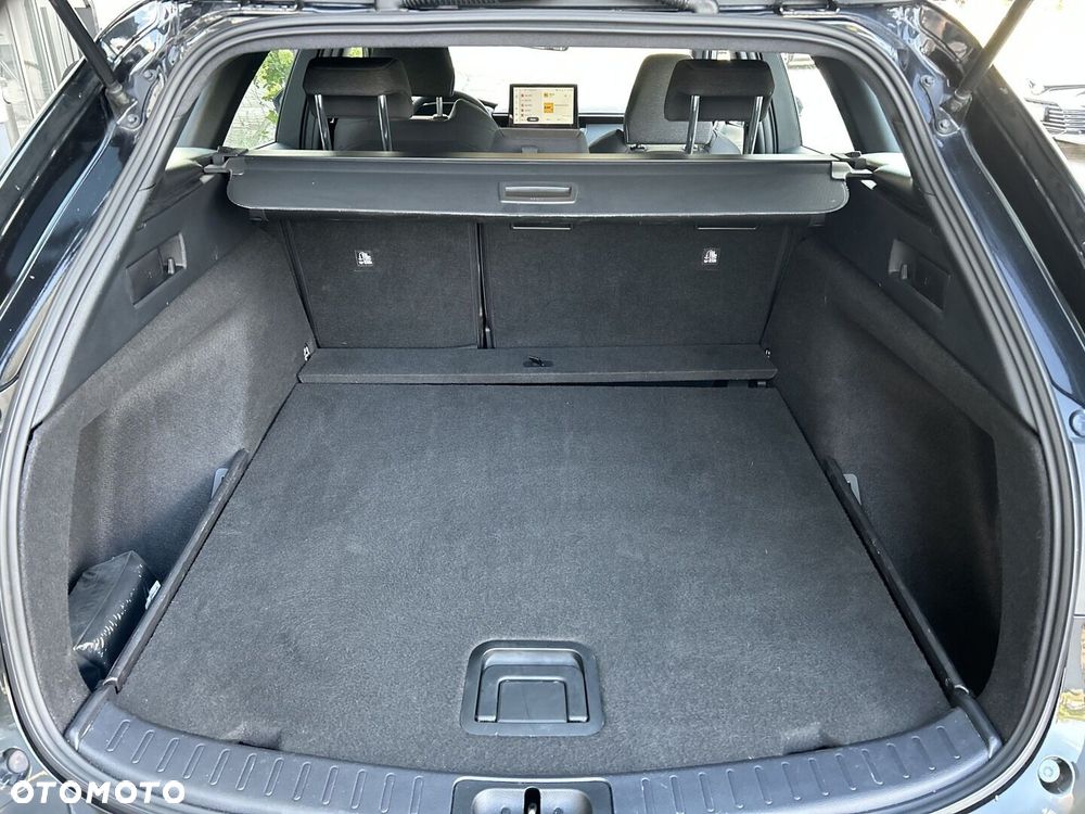 Toyota Corolla 1.8 Hybrid Comfort - 24