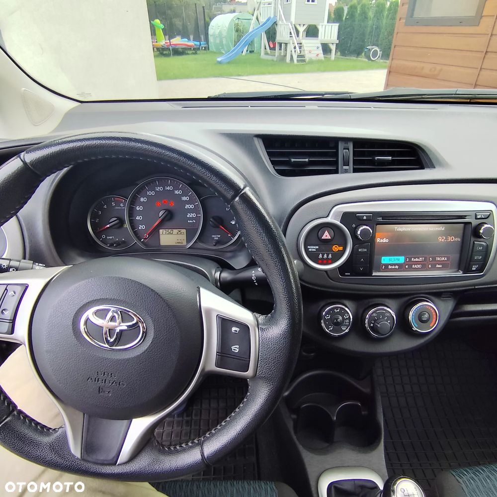 Toyota Yaris 1.4 D-4D - 17