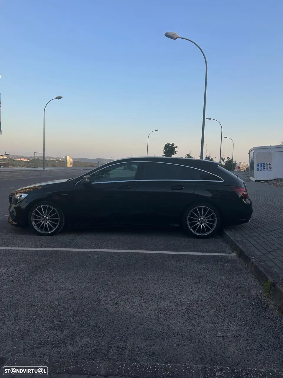Mercedes-Benz CLA 200 d Shooting Brake Urban Aut. - 4