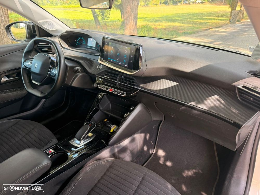 Peugeot e-208 50 kWh Style - 11