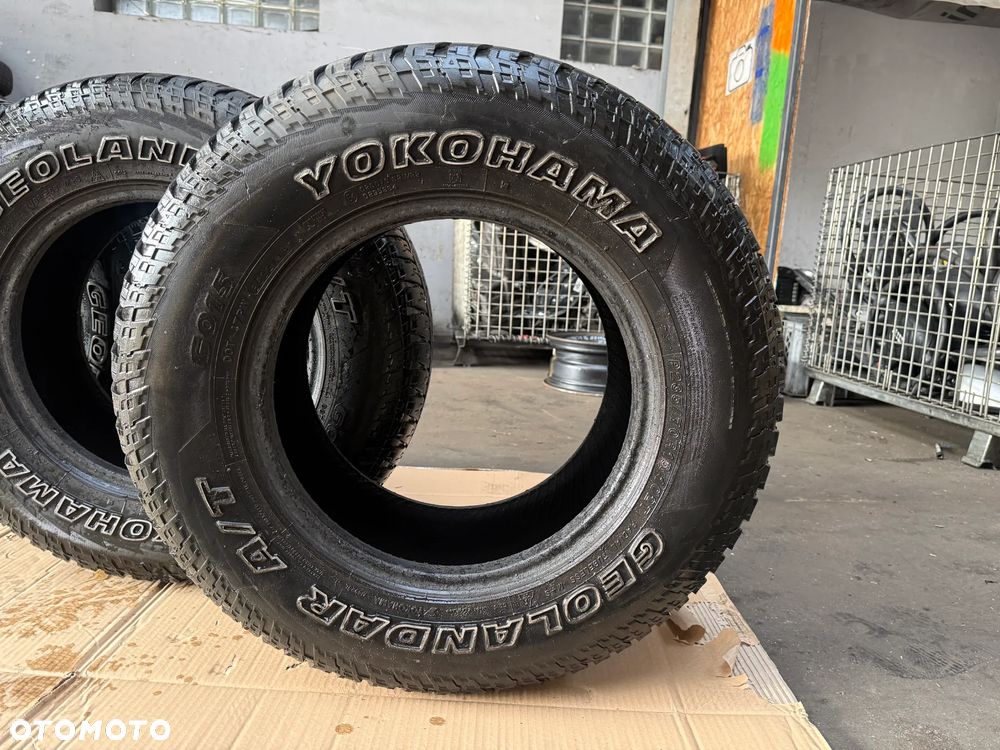Opona Opony Yokohama GEOLANDAR A/T 235/60 R15 - 2