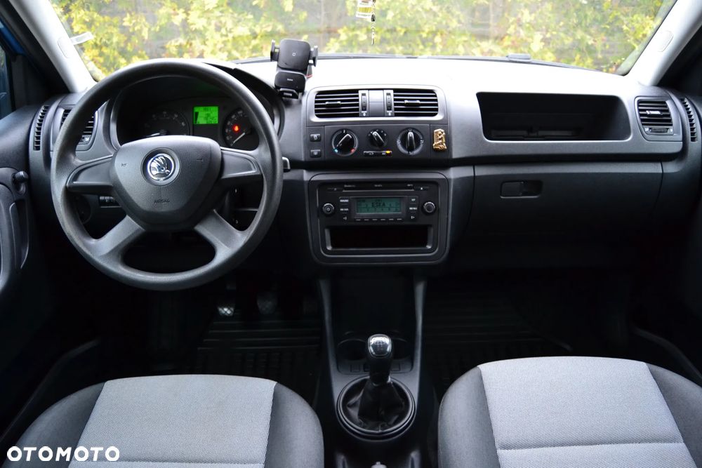Skoda Fabia 1.4 16V Active Plus - 29