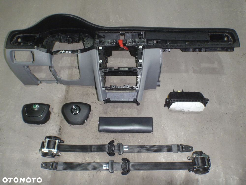 skoda superb 2 ii szara deska konsola poduszki - 1