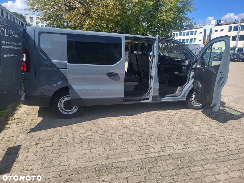 Renault Trafic - 16