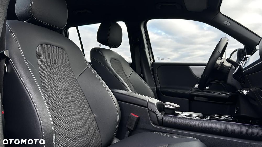 Mercedes-Benz GLB 200 Style 7G-DCT - 28
