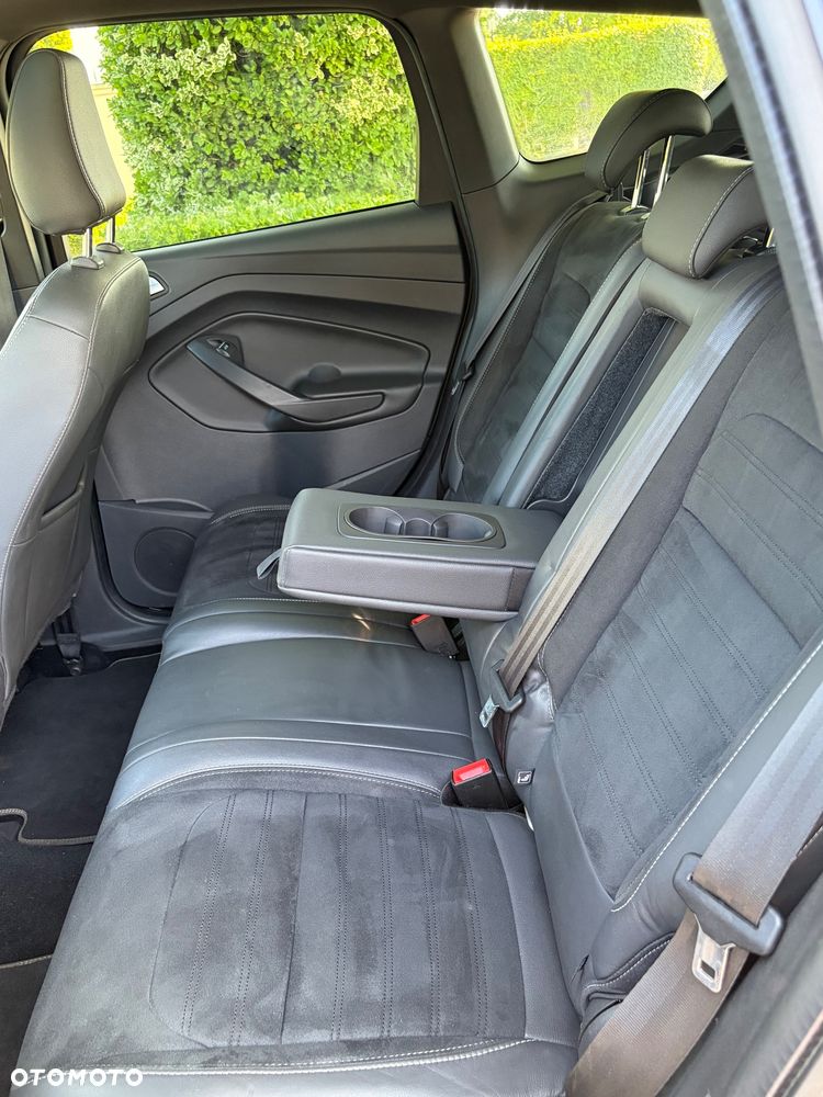 Ford Kuga 1.5 EcoBoost 4x4 Black & Silver - 24