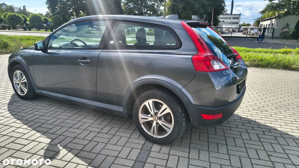 Volvo C30 1.6D Momentum - 4