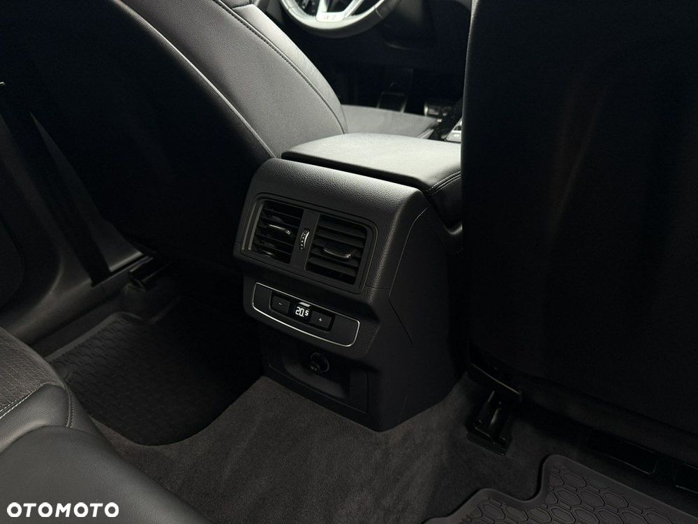 Audi Q5 40 TDI quattro S tronic S line - 22