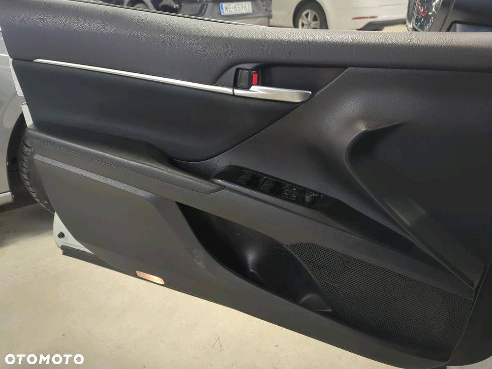 Toyota Camry - 15