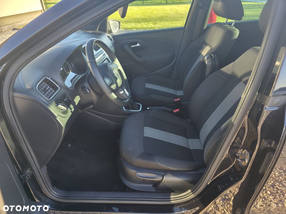 Volkswagen Polo - 8