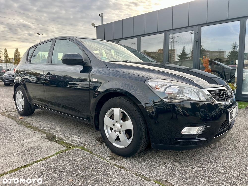 Kia Ceed 1.6 Crdi Comfort + - 7