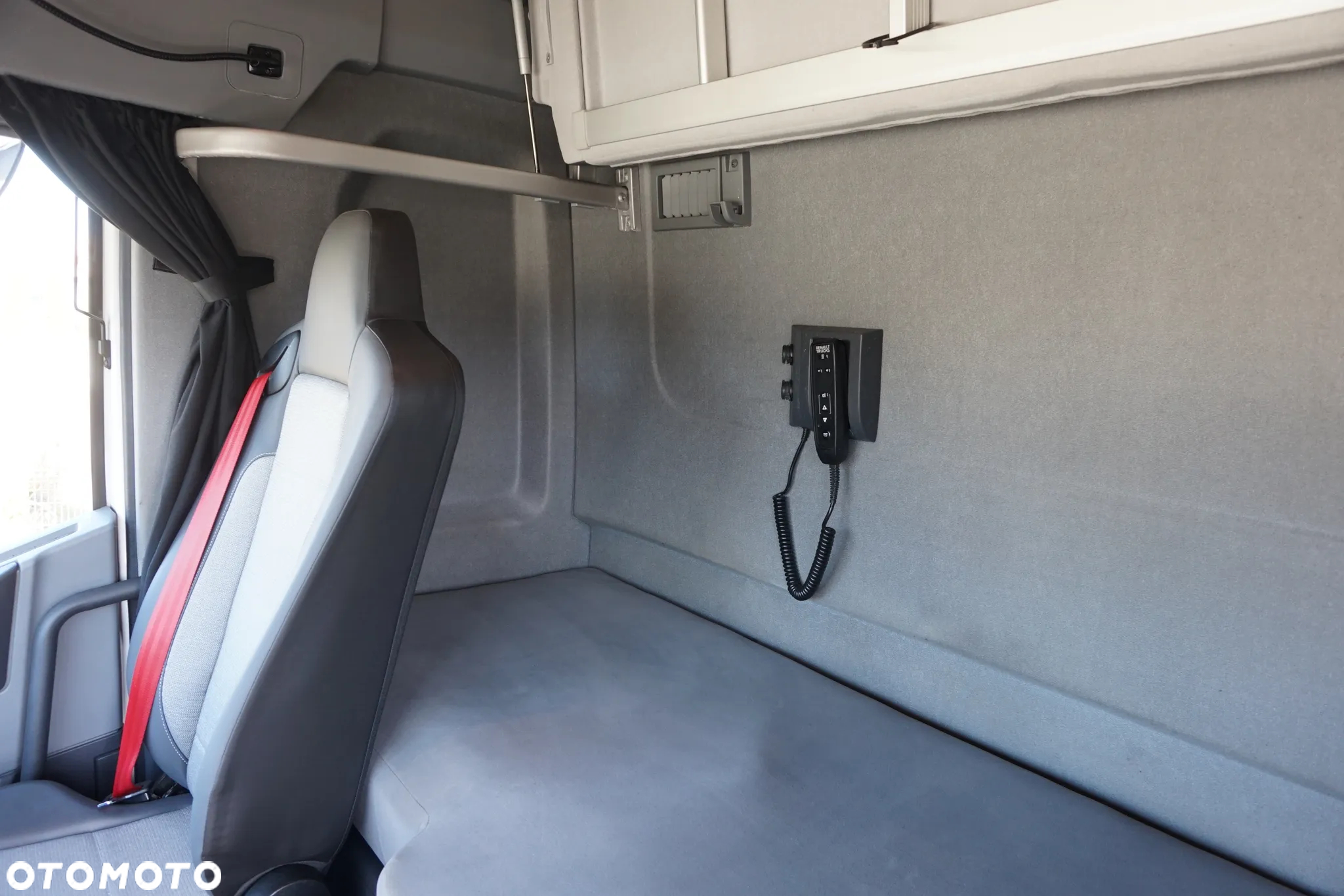 Renault T440 COMFORT STANDARD SALON PL IDEALNY. - 17