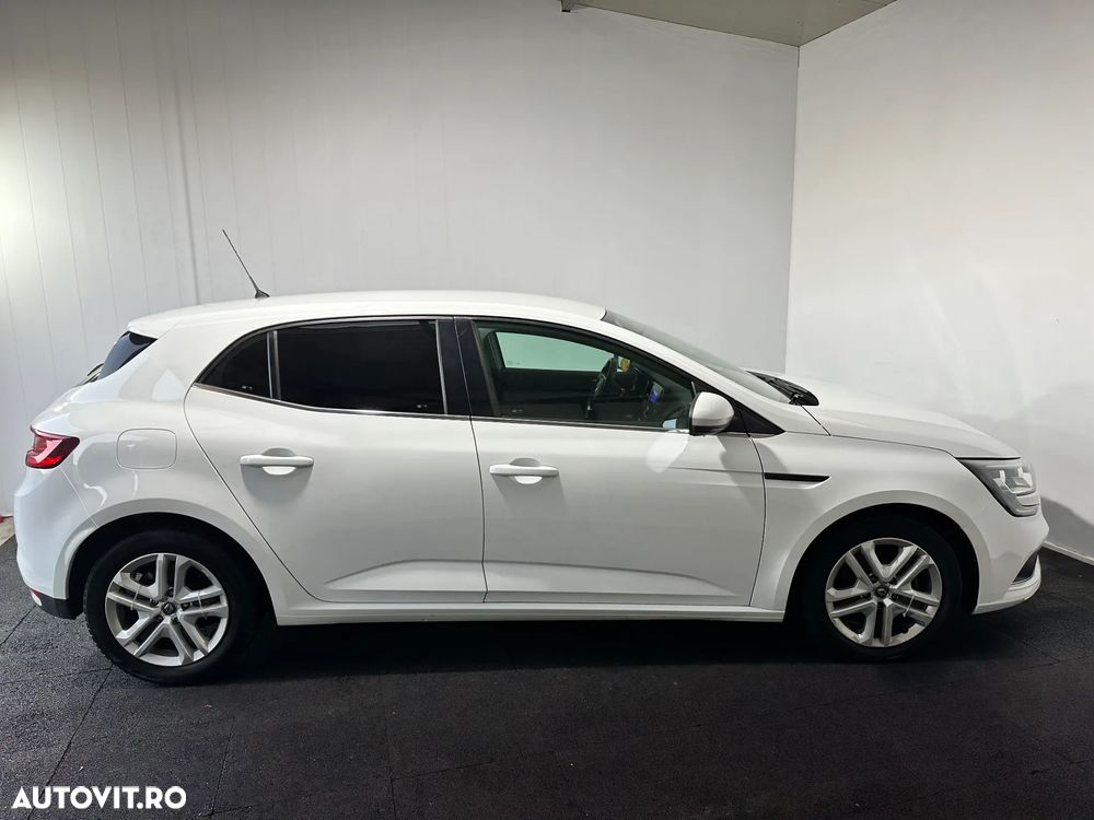 Renault Megane Blue dCi 116 Zen - 4